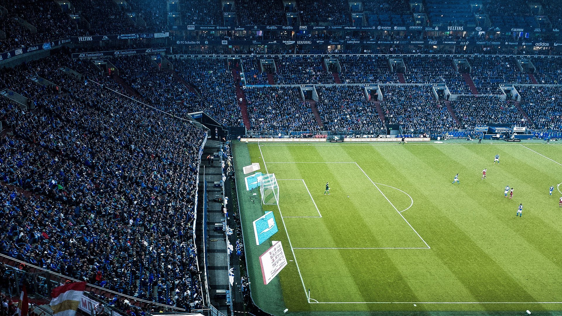 迪亚斯终场绝杀引爆全场，拉齐奥最后时刻逆转法国劲旅