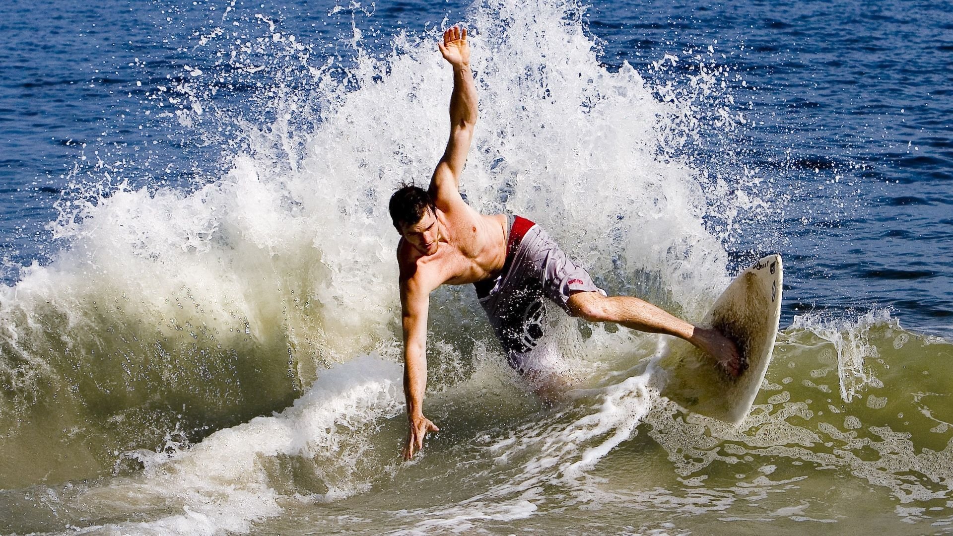 逆转与统治，许昕的传奇之夜与法国队的翻盘启示